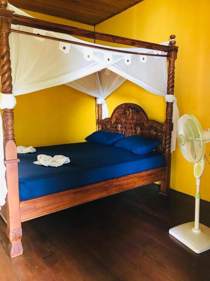 Panorama Backpackers Otel Bunaken Dış mekan fotoğraf