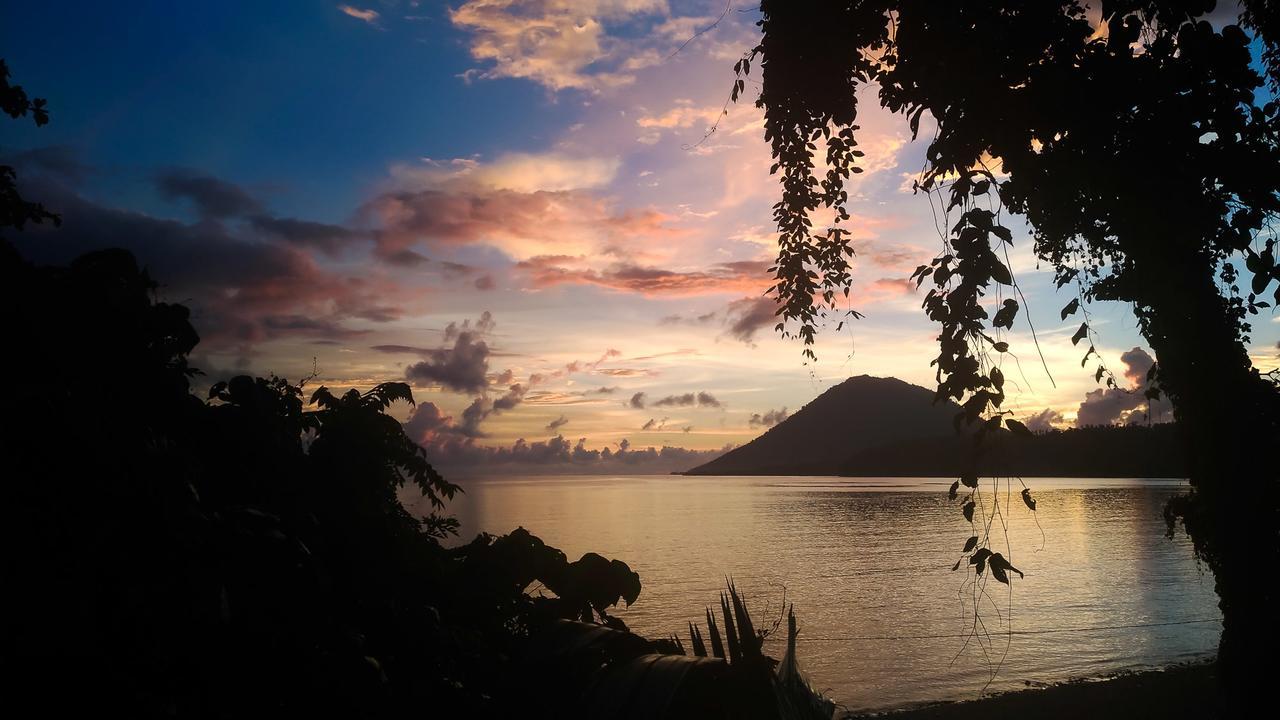 Panorama Backpackers Otel Bunaken Dış mekan fotoğraf