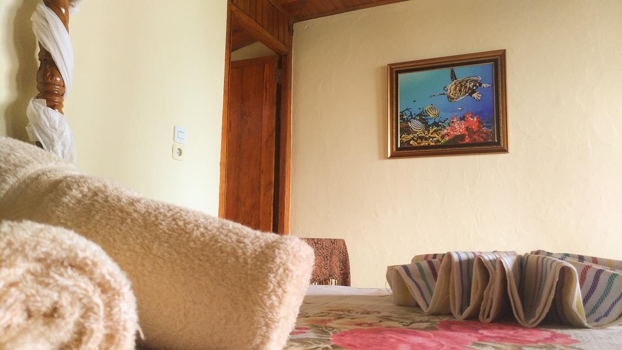 Panorama Backpackers Otel Bunaken Dış mekan fotoğraf