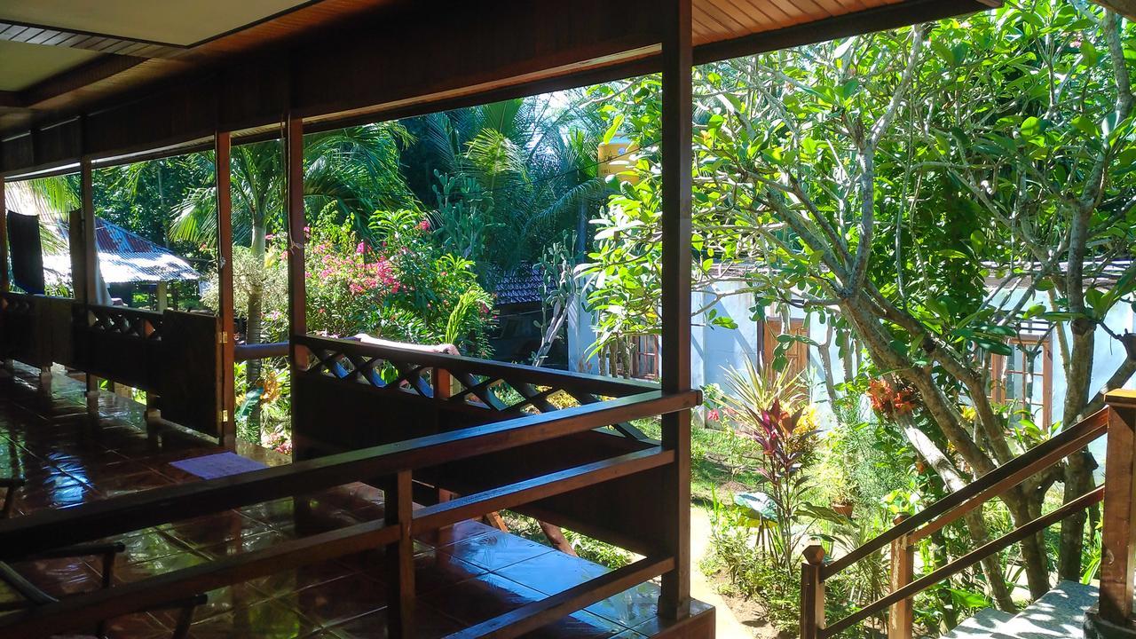 Panorama Backpackers Otel Bunaken Dış mekan fotoğraf