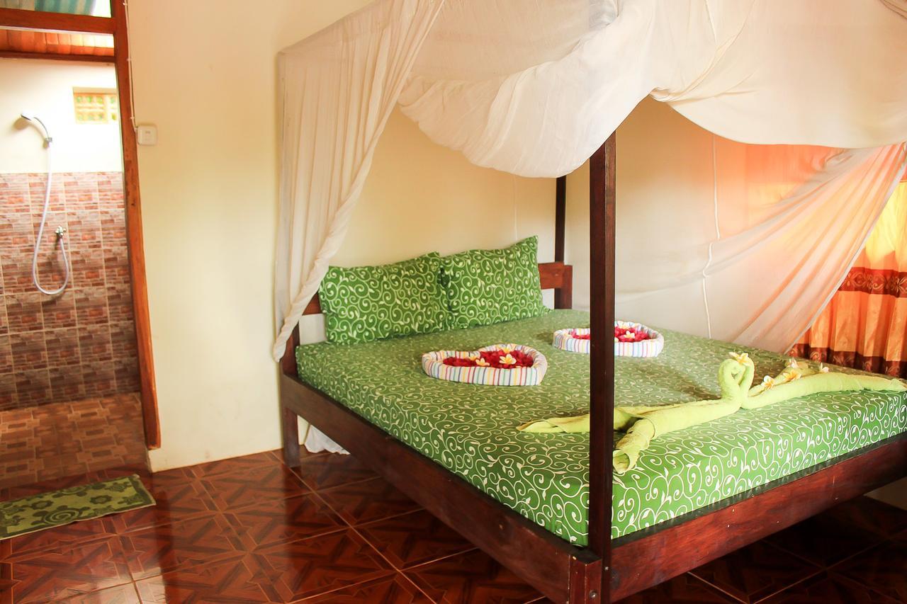 Panorama Backpackers Otel Bunaken Dış mekan fotoğraf